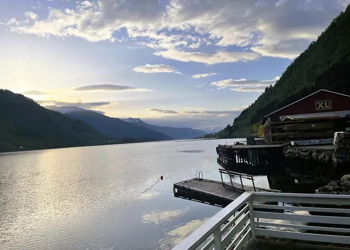 Der Fjordtraum In Direkt Am Wasser Balestrand